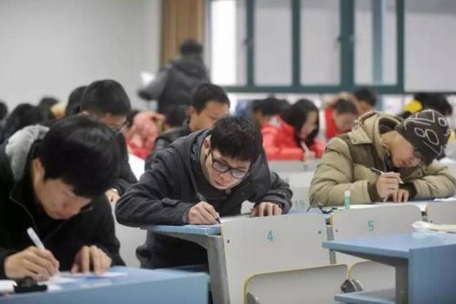 |10年前的高考生故意交白卷，扬言要当首富，10年已到，他做到了吗