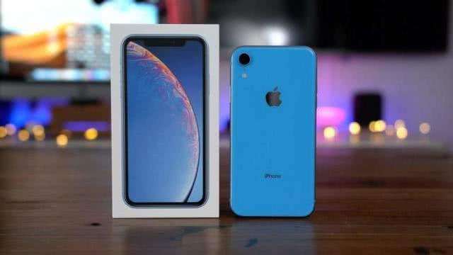 iphone12|iPhone12发布之际，2款iPhone黯然失色，价格跌成“小米价”