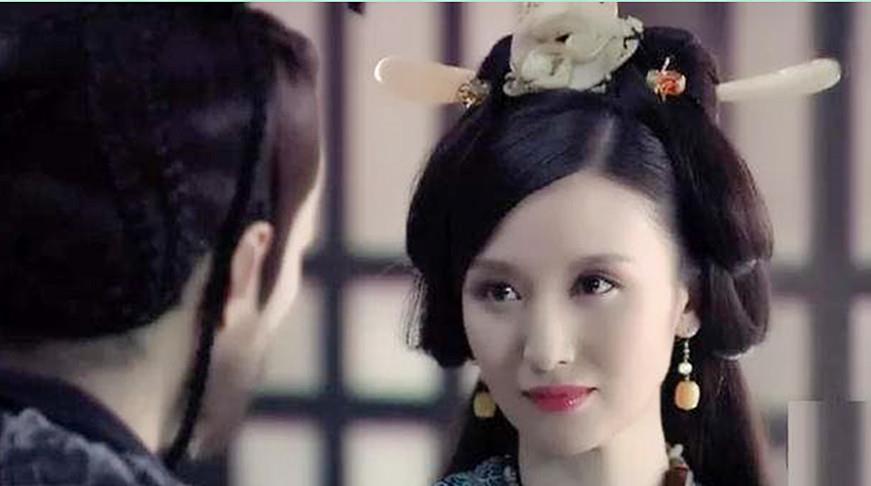 张萌：12岁教钢琴，17岁选美，23岁出道，张萌的开挂剧本，是怎么来得？