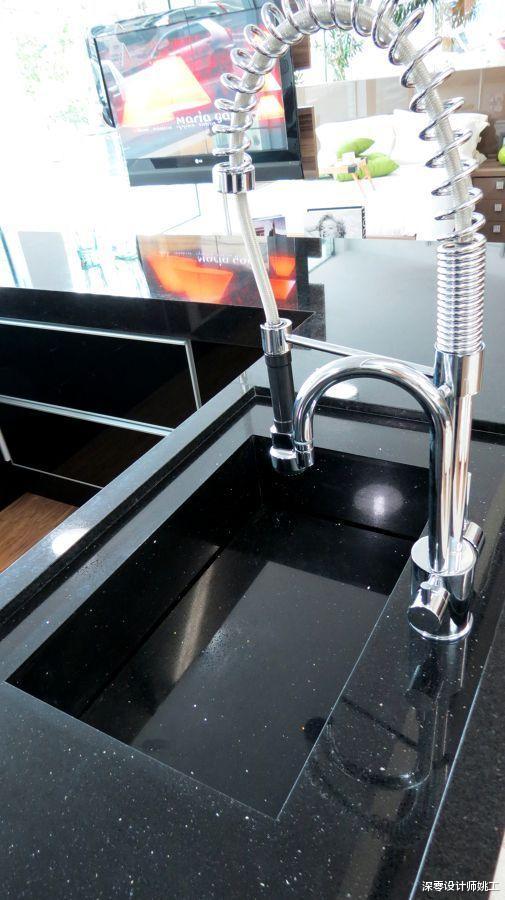 「」一个水龙头2个出水口，装成这样太好用了，一人一个再也不用抢