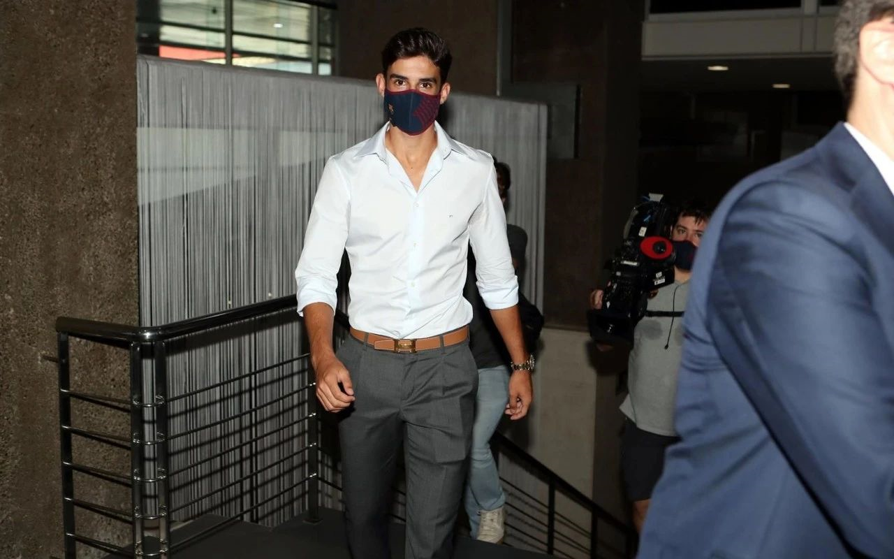 巴塞罗那|巴萨球迷终于笑了,接连遭受重创的巴萨迎来一大好消息!