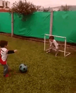 『』老师让孩子捐花，4岁女儿出手大方，2万块的永生花就这样捐了