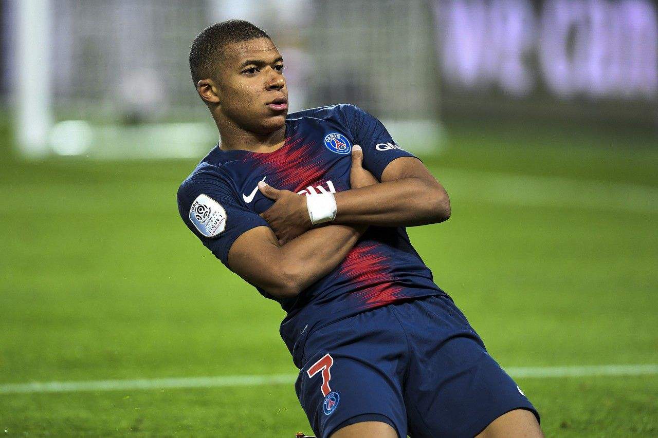 梅西|大巴黎加入梅西争夺战！甘愿送走1.8亿欧巨星，只为签下梅球王！