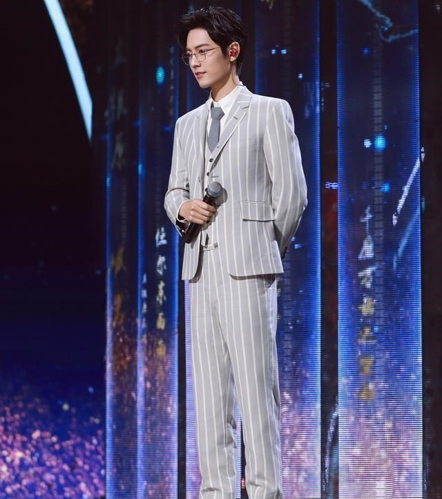 肖战▲这一天，肖战很忙：盖章声明来了，结局还会远吗？