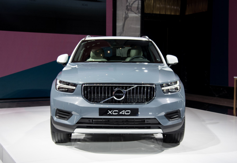 吉利帝豪|25万预算买豪车，这三款豪华SUV值得考虑，有面子档次高