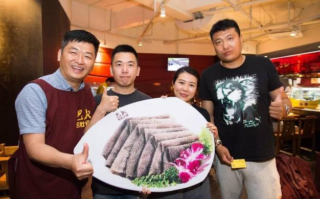 毛肚|从学习海底捞到被“抄袭”，这匹火锅黑马，光毛肚每年就卖1亿多