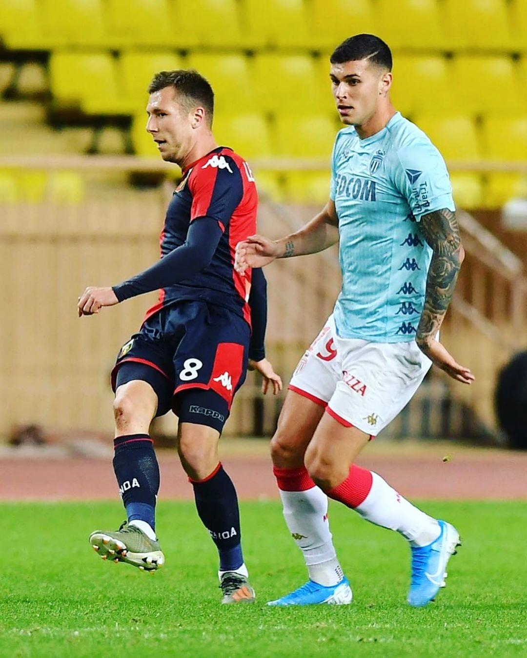 「曼联」青春风暴继续！曼联盯上19岁锋线超新星，球迷：索帅果然FM老玩家！