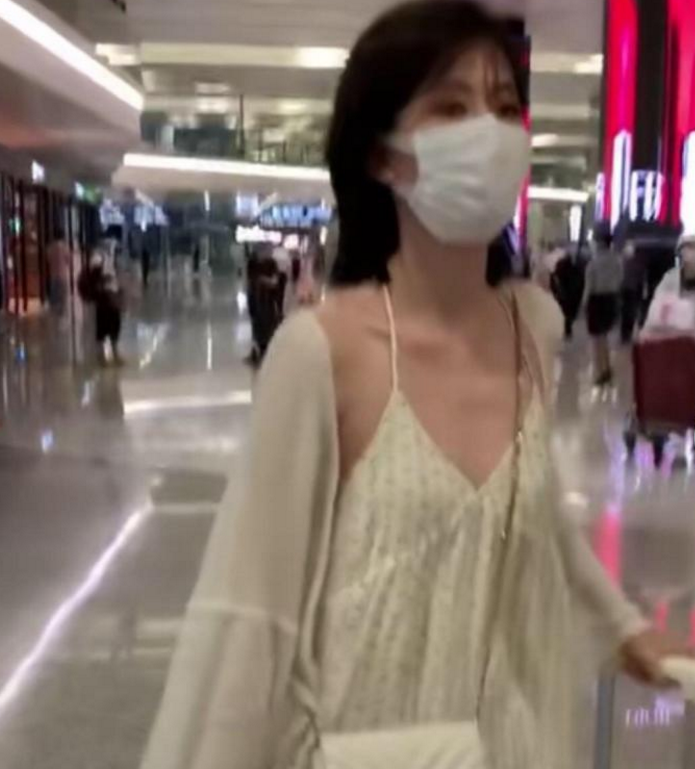 乔欣|要红先得瘦，又一女星成了“纸片人”，为减肥真是够拼啊