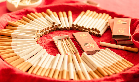 抗癌:很“毒”的烟,黄鹤楼上榜,烟厂退休人员:“此烟”对肺危害最小