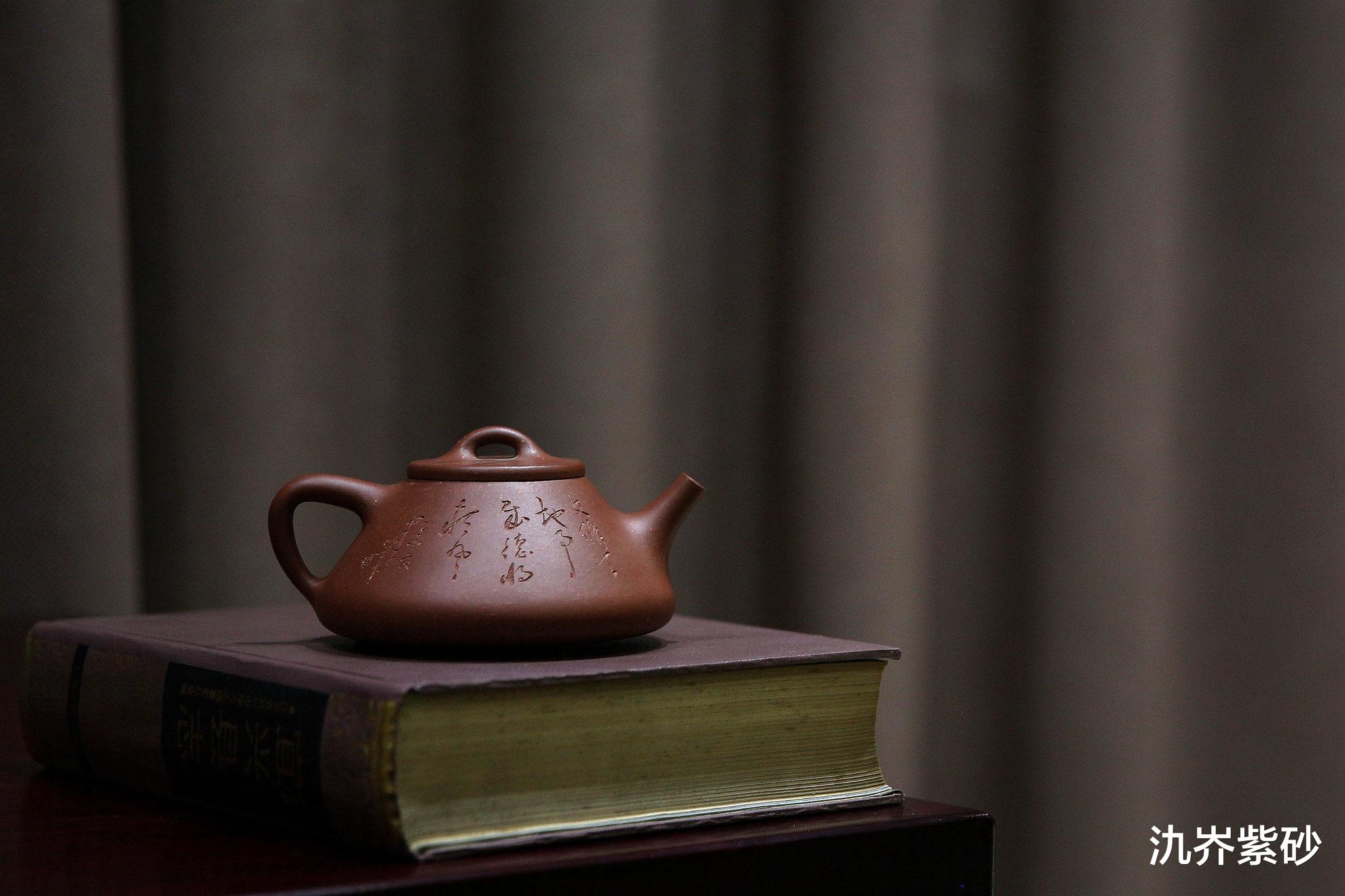 【】如果你的子冶石瓢底部有一圈“线”，那就肯定是半手工紫砂壶！