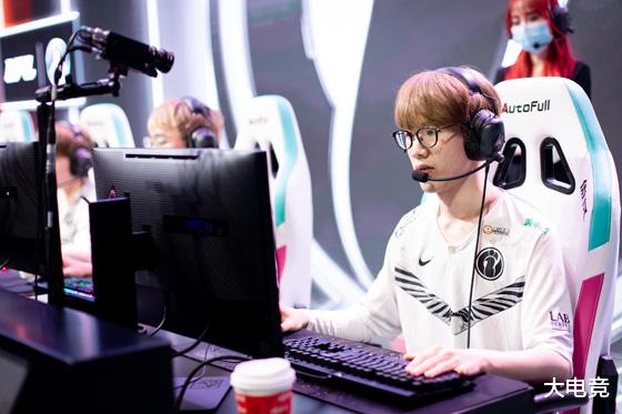 窦骁|水友热议iG击败ES,Baolan自我救赎,原来他就是iG的那个答案!