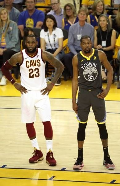 勒布朗·詹姆斯|杜兰特和詹姆斯你会选谁？奥尼尔: 给我一百次机会我都会选他！