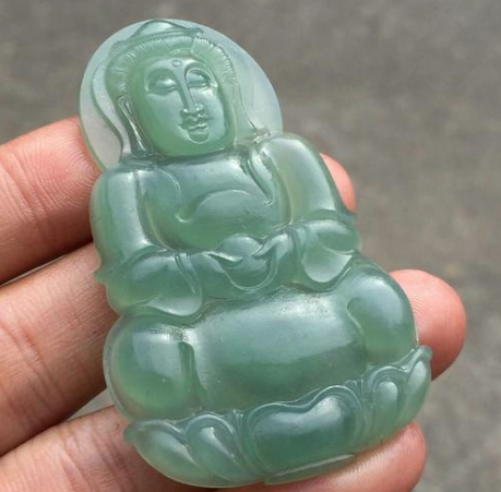 『』什么是翡翠毛货？毛货为何跟成品一样抢手