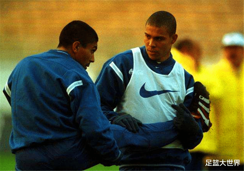 【德甲】生不逢时的拜仁神锋，投奔米兰遇上巴斯滕，笑傲德甲又逢大罗崛起