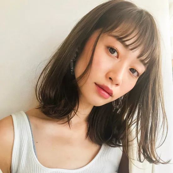 刘海|这几款短发发型，新手也能自己扎~风靡日本秋冬人气发型18款