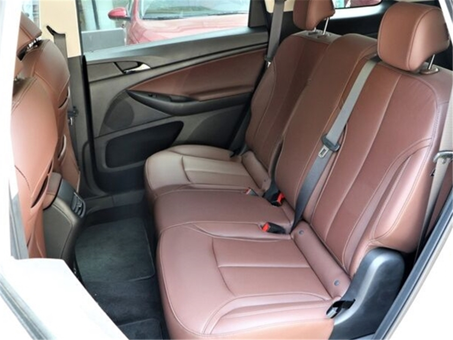 别克GL8|被3缸耽误的合资MPV！配大6座比宋MAX高端，跌到10.39万没人要