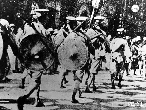 『王重阳』?他是中共,老蒋还是一再升他的官!他被俘,国共两党营救!