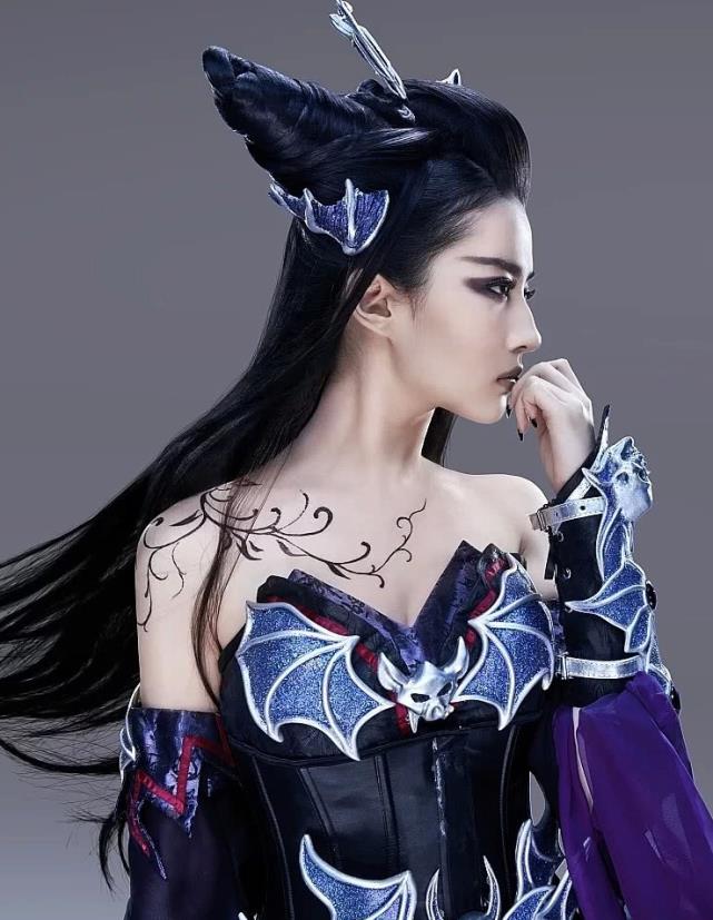 刘亦菲■刘亦菲“聂小倩”形象公开，浓妆艳抹也很美，看到正面谁扛得住？