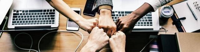 「」职场不巴结不送礼，做好这3点，同事尊重，领导重用