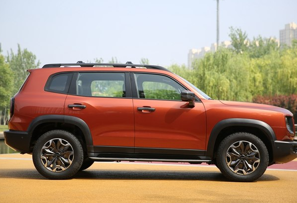 凯迪拉克|网友自己起的名，含着泪也要等哈弗大狗，四驱两把锁牧羊足够了