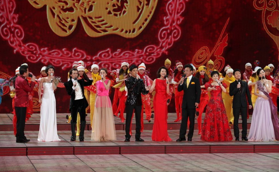 蔡明|从“万人捧”到“万人嫌”，连登27次春晚的蔡明，终于“翻车”