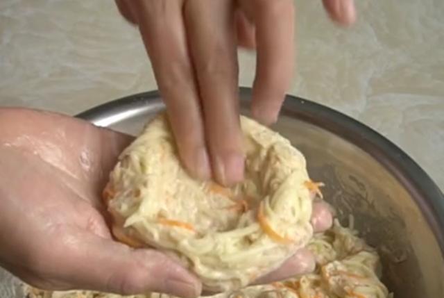 #土豆#土豆和鸡蛋这样做太香了，不炒也不炖，少油健康又营养，孩子爱吃