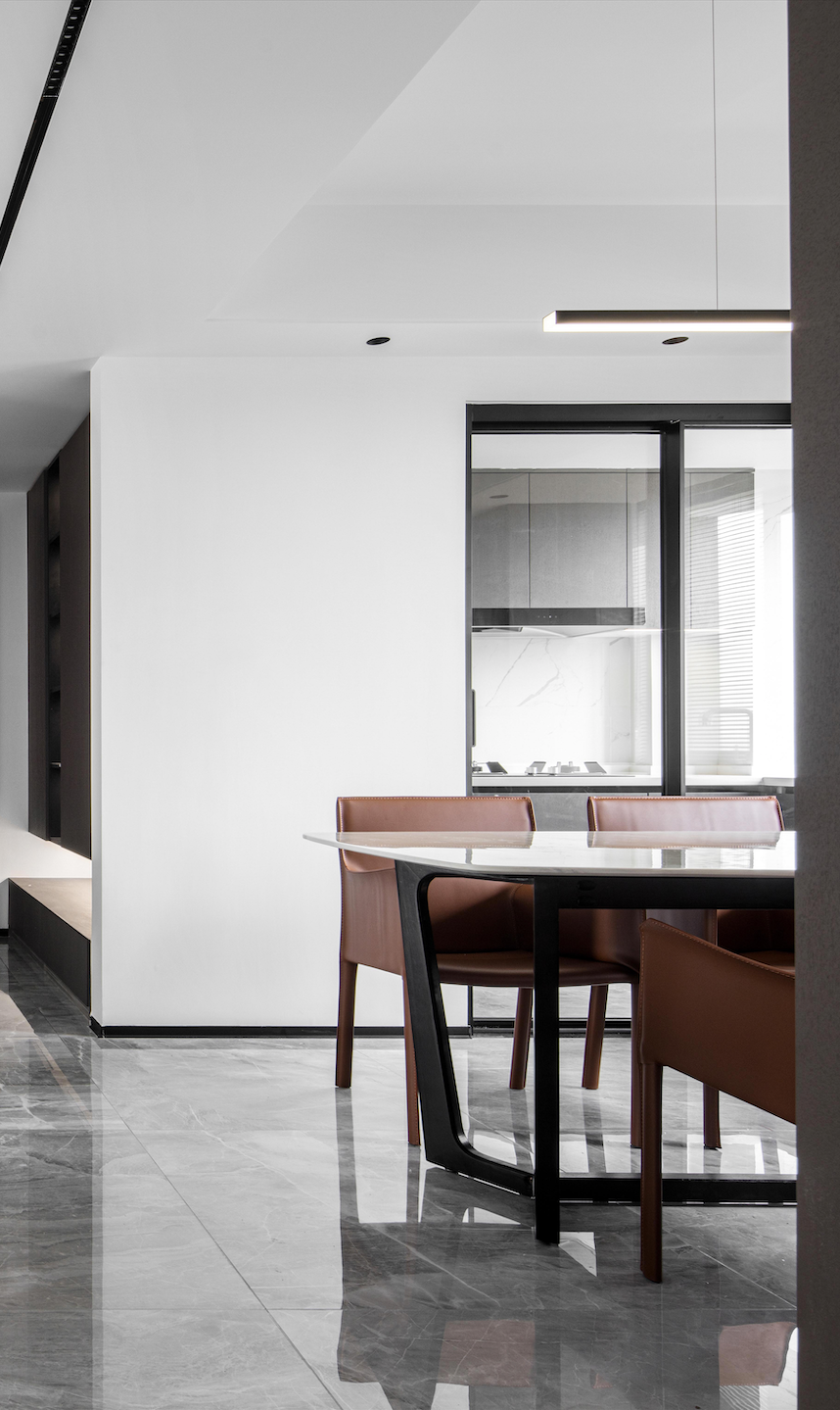 退休|140㎡意式私宅，极简让空间更分明