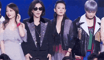 范冰冰|11年前的合照,范冰冰抢尽章子怡风头,姚晨表情让人深思