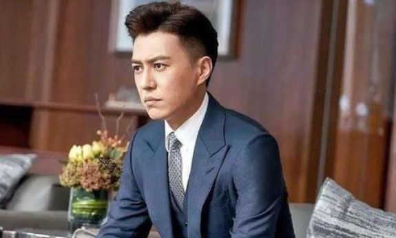 『黄晓明』黄晓明、胡歌、靳东，收入分别多少？看完之后：差距还真不小啊