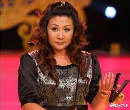 曹云金：2006年，于谦借给曹云金8万块帮其买房，曹云金：害我月月还房贷