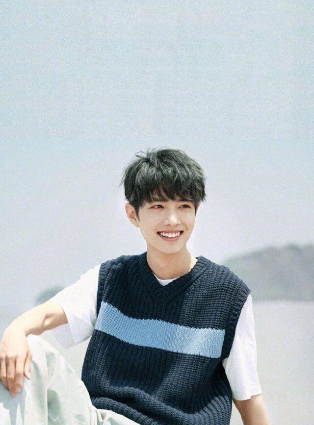 「肖战」扛糊!为什么肖战深陷争议还能去三亚录综艺?看完黄晓明彻底懂了