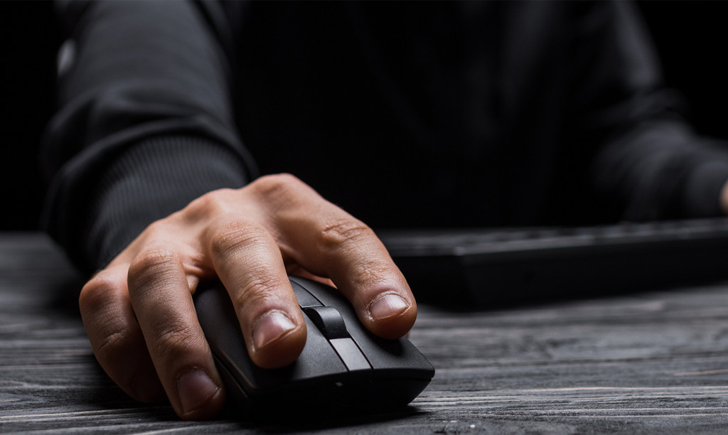 USB|Apache新严重缺陷，远程桌面易受黑客攻击