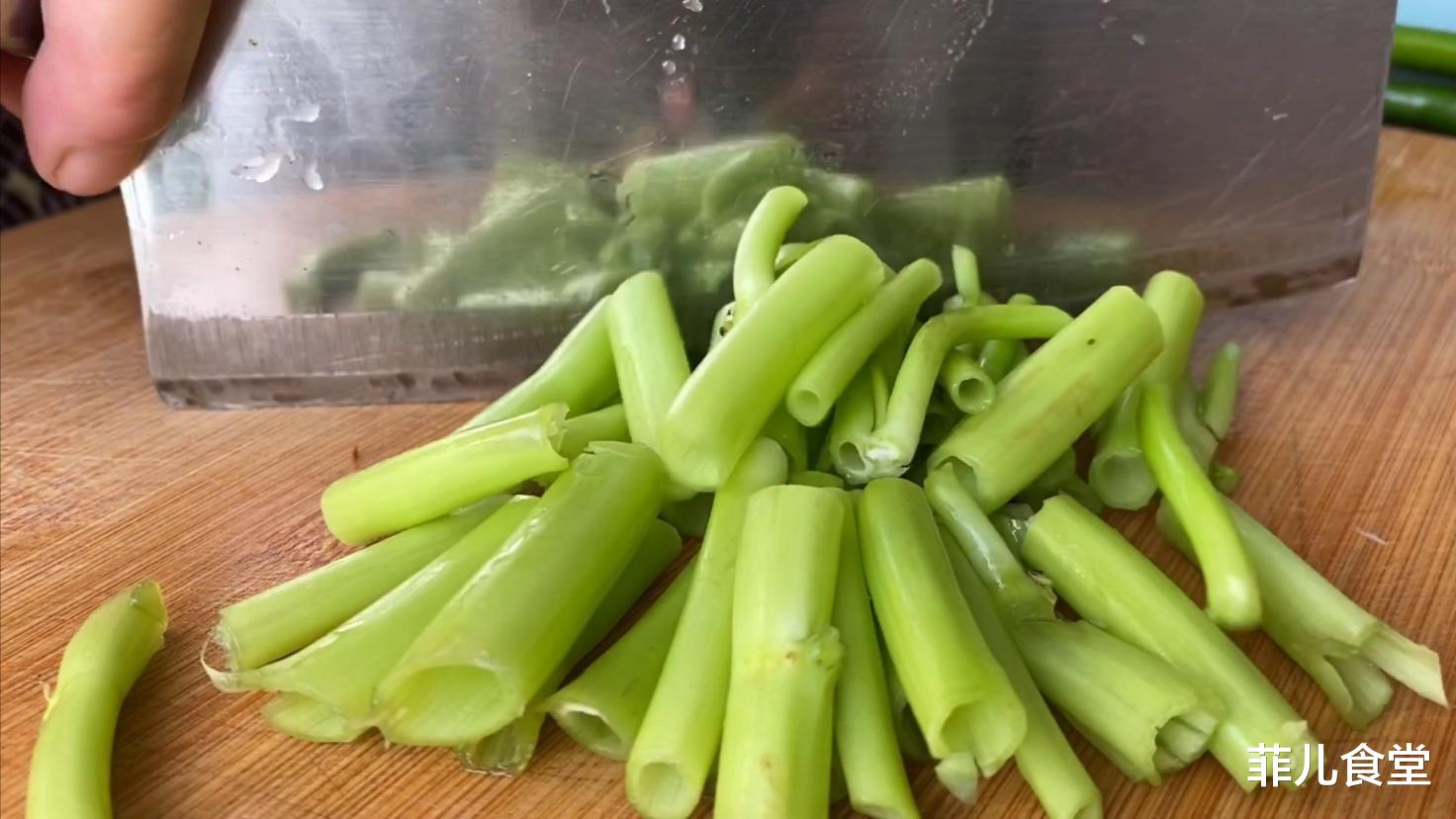 青菜|减肥“最狠”的青菜它名列前茅，隔三差五吃一回，清肠胃，瘦肚腩！