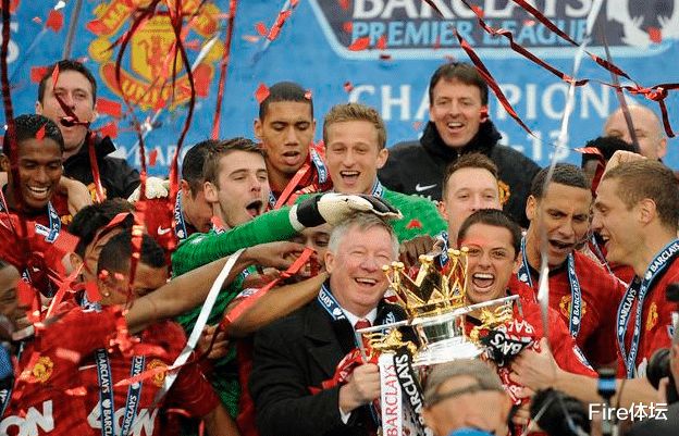 曼联|曼联今夏首签近乎确定！20岁天才44场造39球，红魔新7号浮出水面