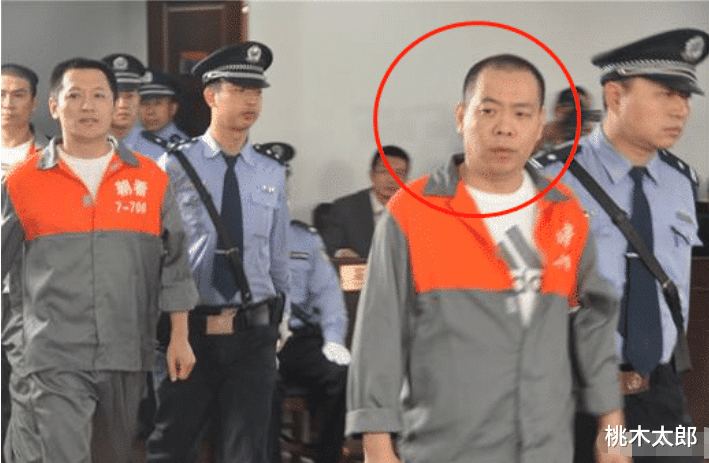 李小冉|李小冉曾被孙东海用艾滋针头抵喉，李小冉吓尿：求你放过我