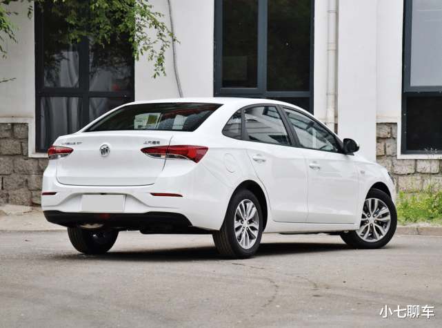 别克英朗|换上四缸机之后起死回生，8月份狂甩29704台，油耗5.9L，配双独悬