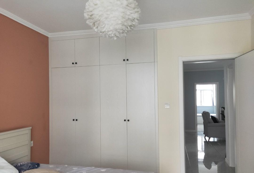 |学她家装修,不做吊顶很舒适,设计的电视墙非常实用,特别喜欢!