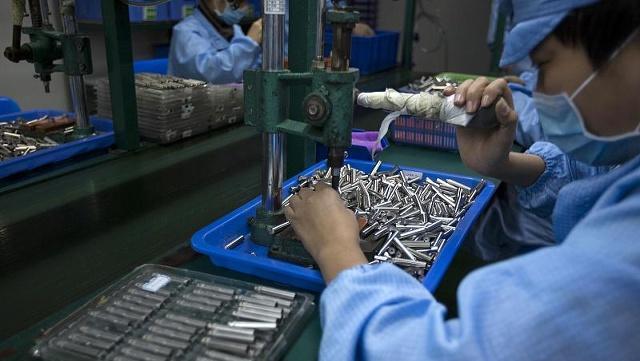 电子烟|“它”的危害可能不比香烟差，国外开始禁止，中国人或许还当宝贝