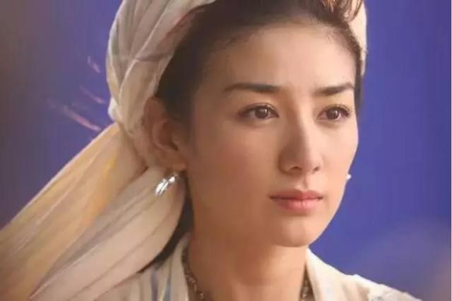 黄奕|豪门梦碎的她，脸肿成这样靠什么翻身