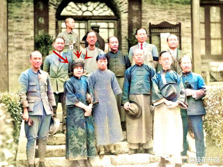 商纣王|历史上过目难忘瞬间：站老蒋身旁的第一女杀手，图9张学良称他有雄才无大略