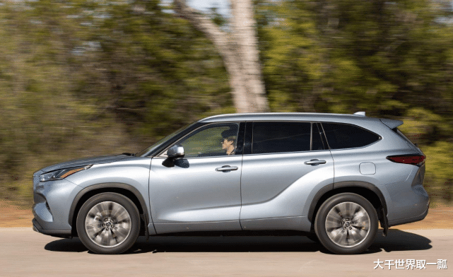 大众汽车|丰田王牌终于换代,车长近5米,比途昂漂亮10倍