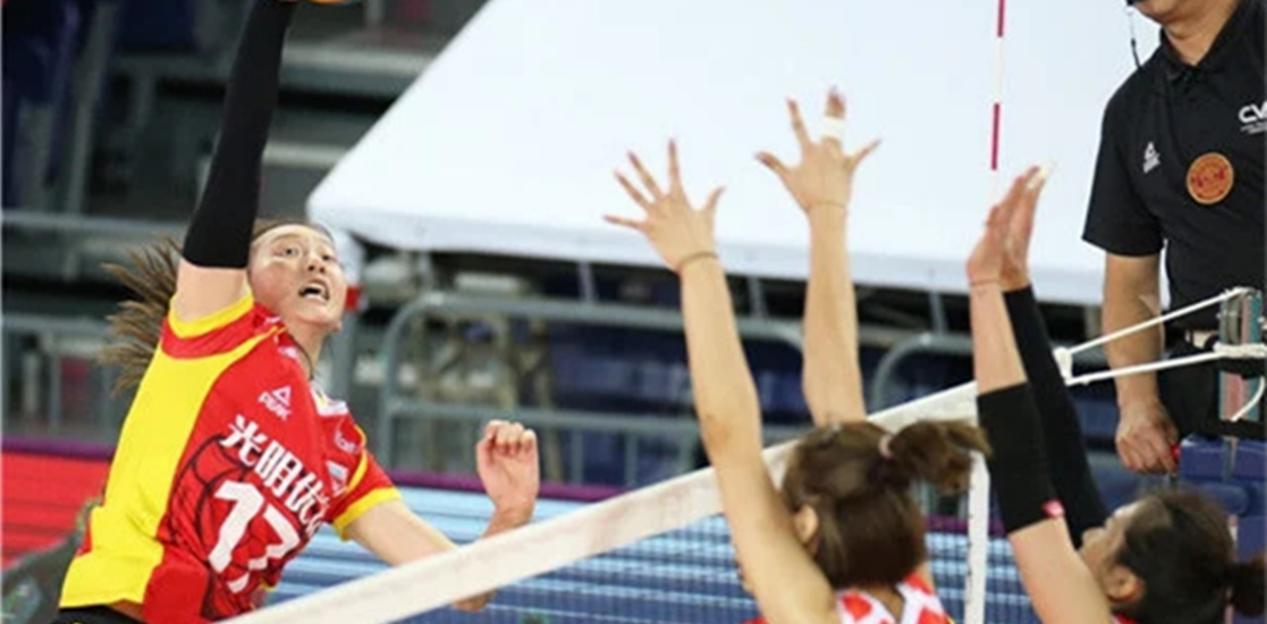 李盈莹|难以想象！上海队3: 0天津队，李盈莹一人得19分，解说员都很吃惊