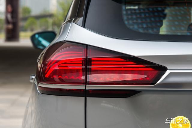 吉利博越■李书福又赢了!吉利的新“PRO”比奥迪Q3还好看,内饰堪比豪华机舱