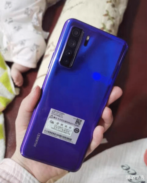 华为荣耀|华为nova7se和荣耀v30哪个更好些?好在哪里。