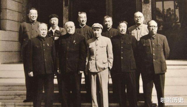 叶剑英|开国十大元帅的夫人，如今只有她还健在，现93岁，子女事业有成