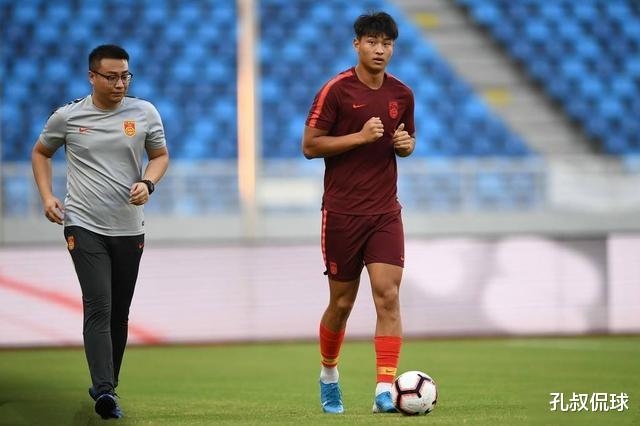 #山东鲁能#李霄鹏想要的佩莱接班人浮现！21岁本土妖星或上位，他值得球迷期待