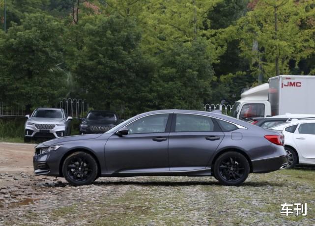 本田雅阁|本田终于逆袭成功，比帕萨特、凯美瑞还帅气，30天狂甩22563台