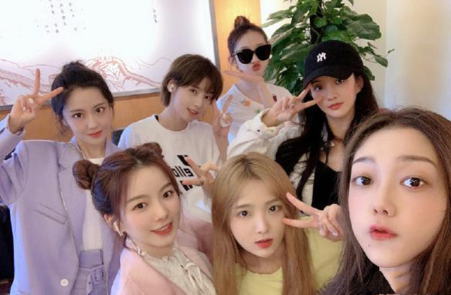 the nine|奔跑吧官方投票,THE9和硬糖谁人气高?结局能预料但差距没想到