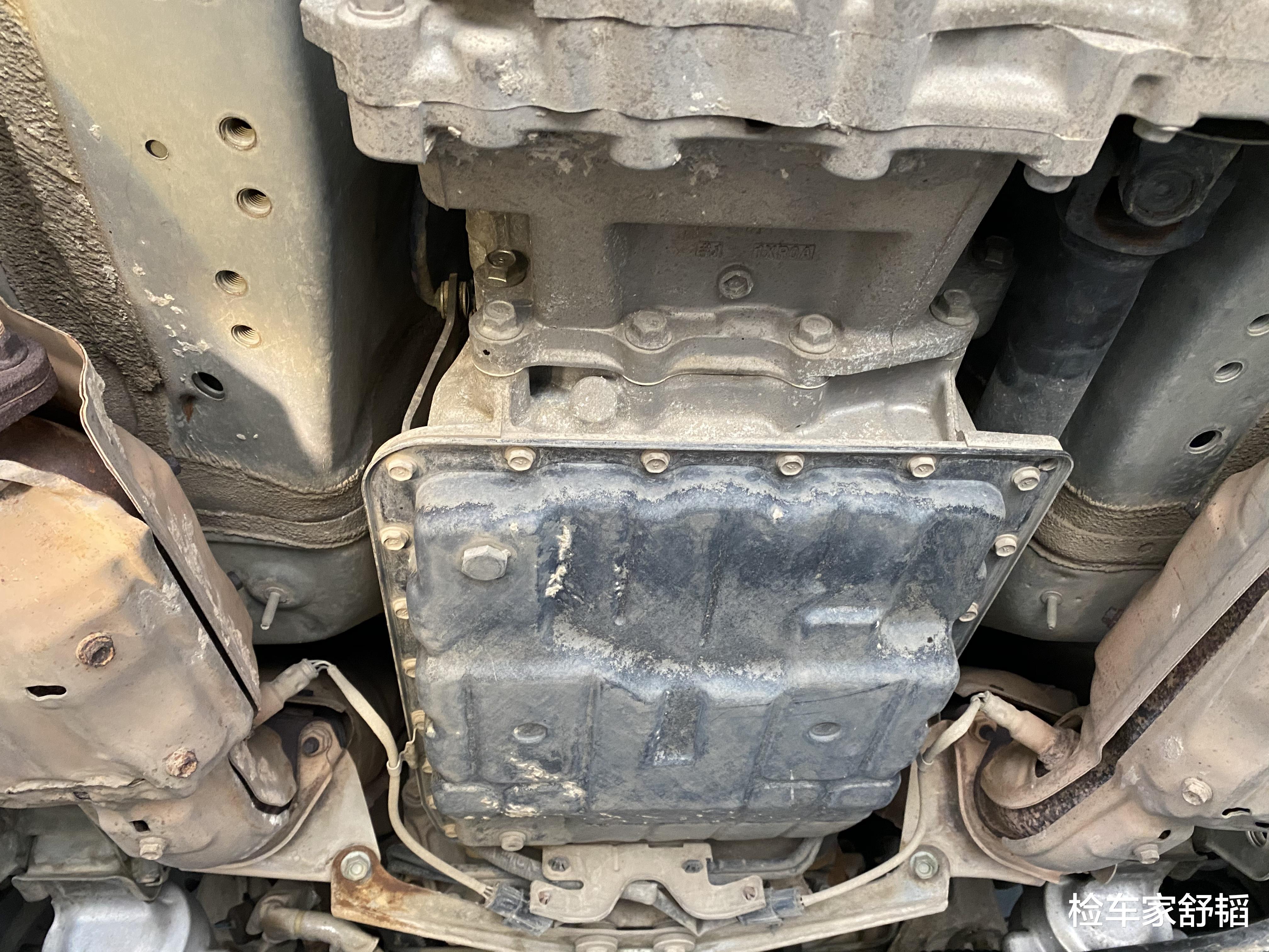 「二手车」当年新车落地130万,如今一车难求,22万买台英菲尼迪FX50值不值?