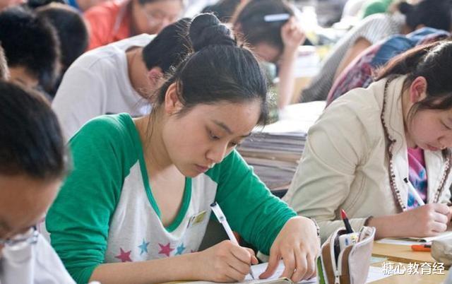 艺术生|高三考生迎来两个“坏消息”，学生有苦难言，家长哭诉：心态崩了